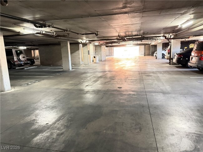 Building Photo - 23 E Agate Ave