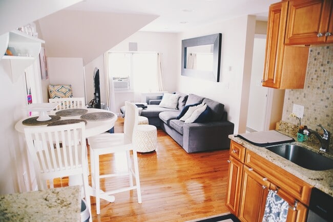 Living Room - 12 Berkeley Ave