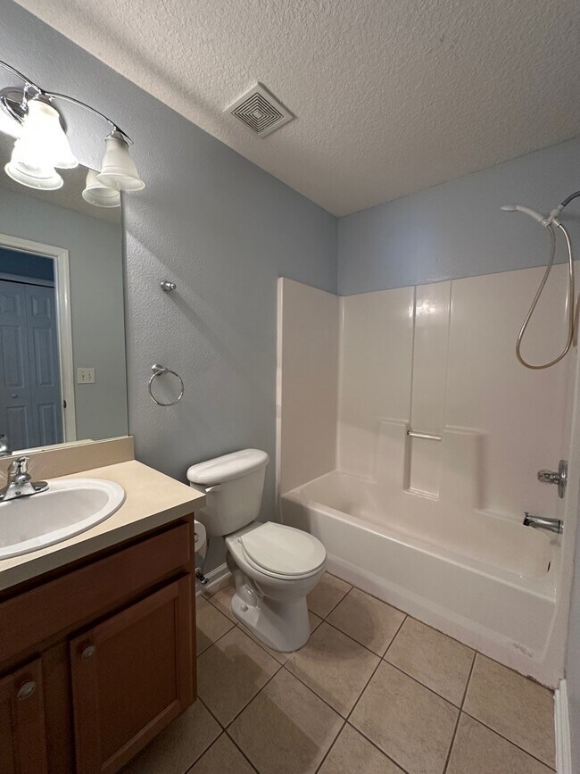 Building Photo - 9411 Osprey Branch Trail