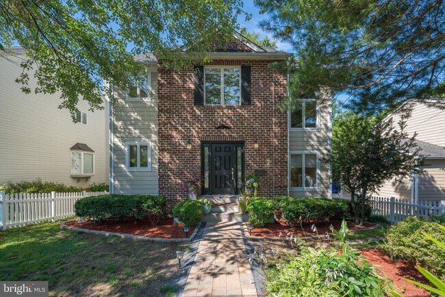 Building Photo - 4710 Old Dominion Dr