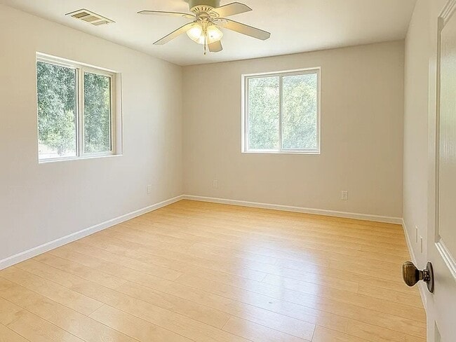 Building Photo - Beautiful 2 Bed 2 Bath Home Available NOW!!!
