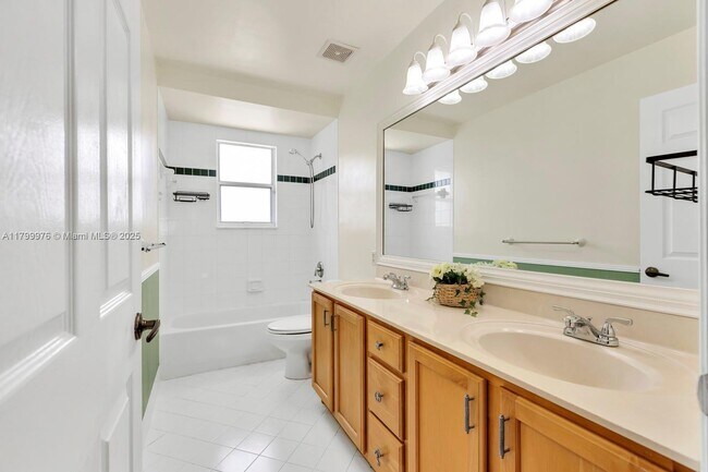 Building Photo - 12686 Little Palm Ln