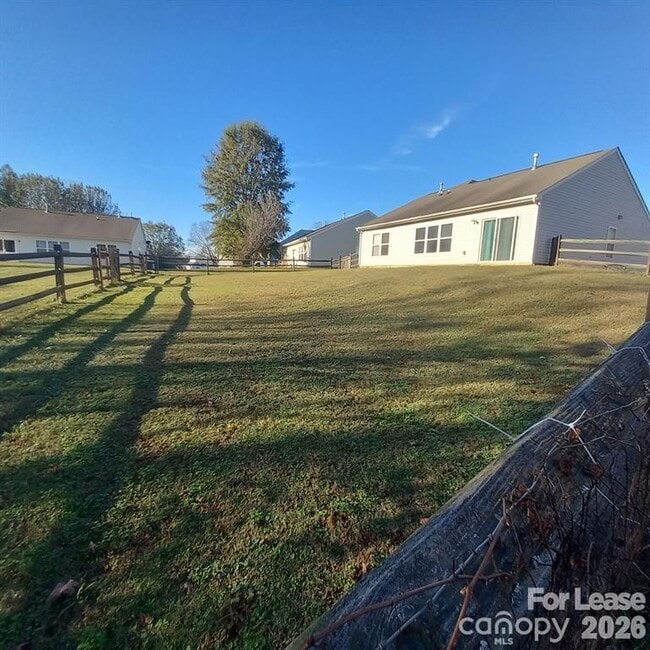 Building Photo - 1031 Rocky Meadows Ln