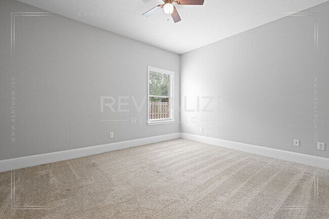 Building Photo - 11070 Courtland Ct