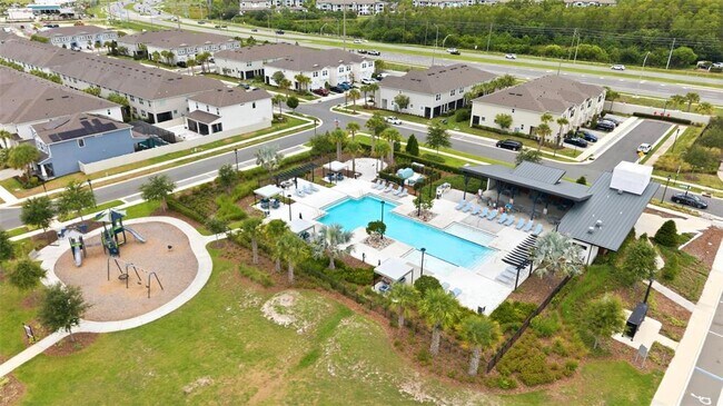 Building Photo - 2587 Everglade Way