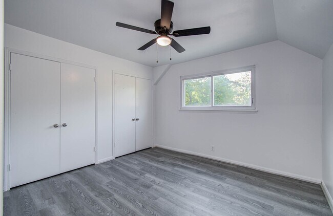 Building Photo - 674 Ravensworth Dr