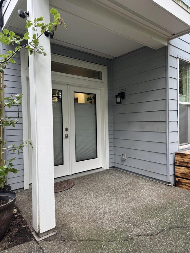 Building Photo - 1 bedroom in Edmonds WA 98026
