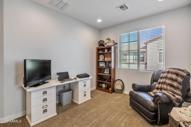 Building Photo - 4100 S Pinelake Way