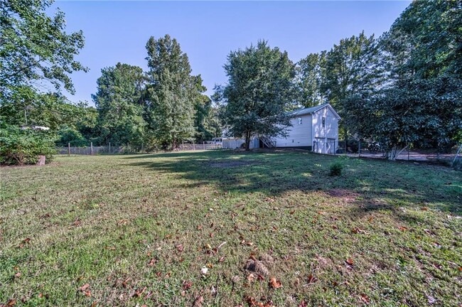 Building Photo - 216 Cedar Valley Ct