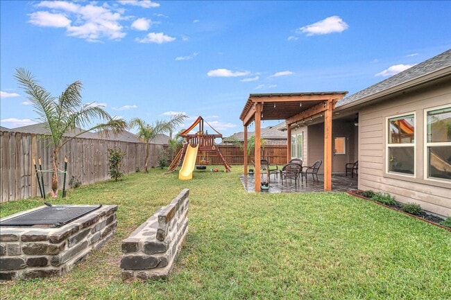 Building Photo - 7938 Fort Griffen Dr