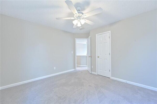 Building Photo - 145 Sessingham Ln