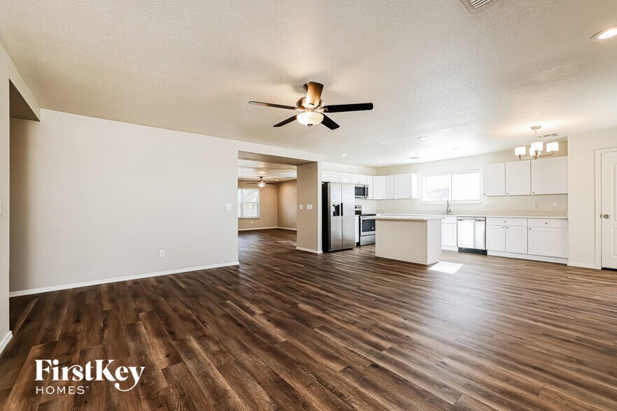 Building Photo - 13713 E Diablo Creek Dr