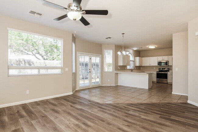 Building Photo - 2656 S 89th Ave