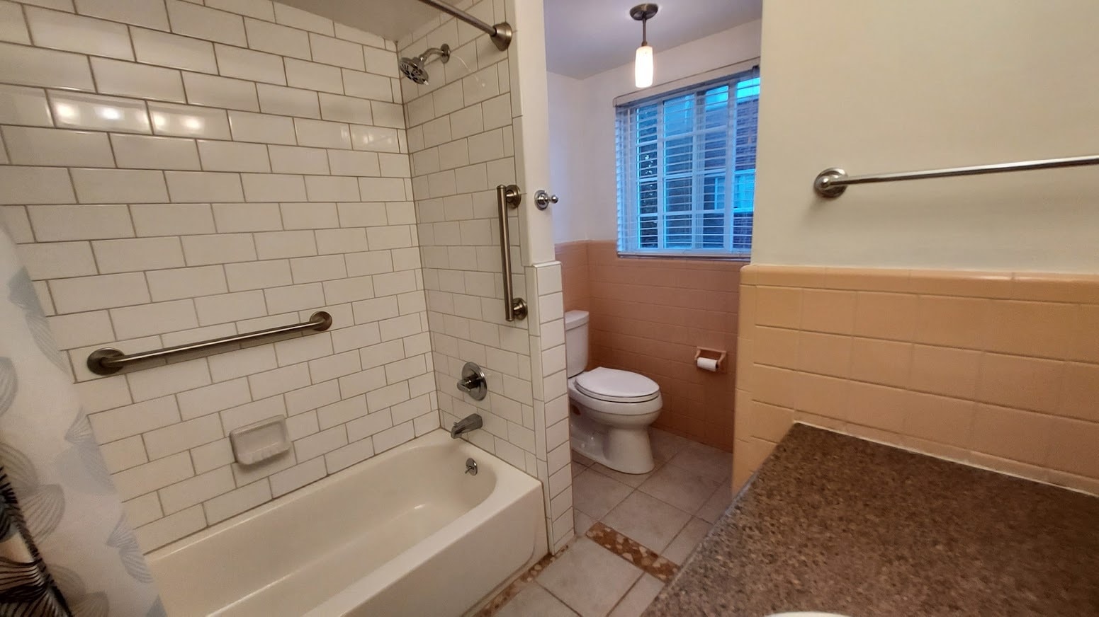 Full Bathroom left side - 437 N Eton St