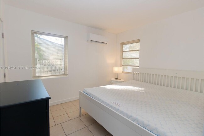 Building Photo - 1840 Fillmore St