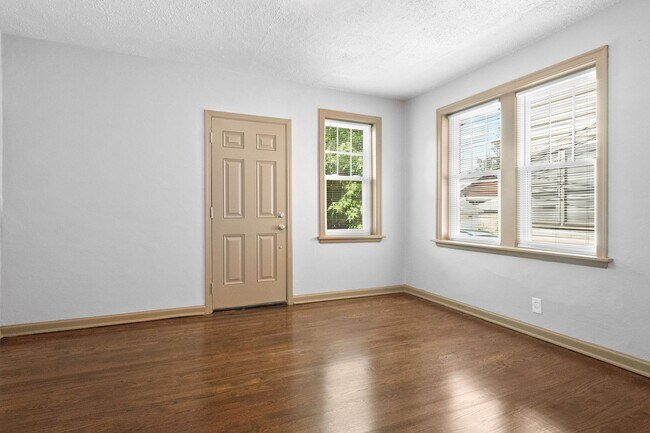 Building Photo - 4934 Potomac St