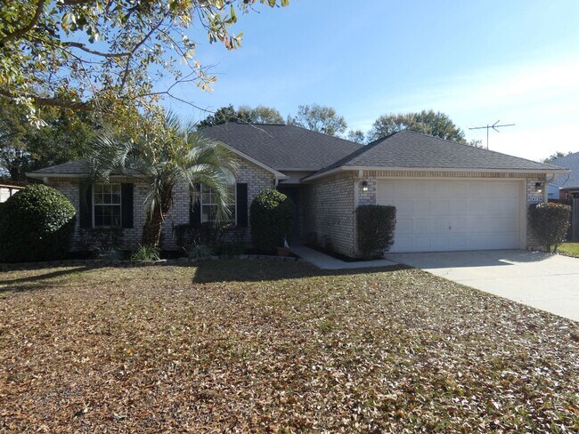 Building Photo - Spacious 3-Bedroom Home - Pace