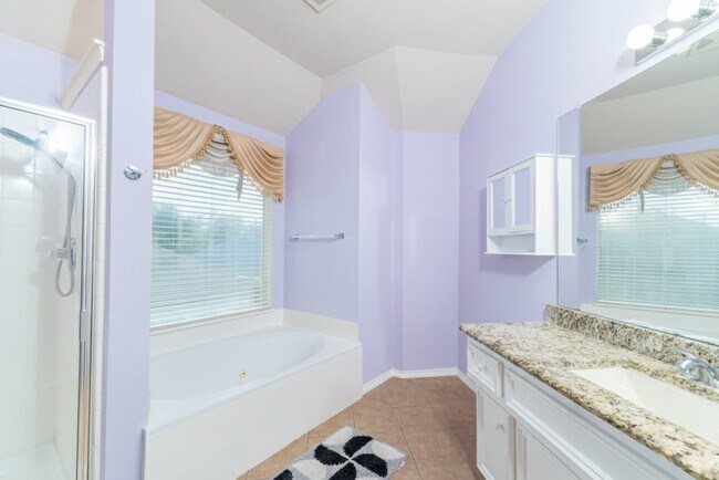 Building Photo - 12819 Wisteria Park Dr