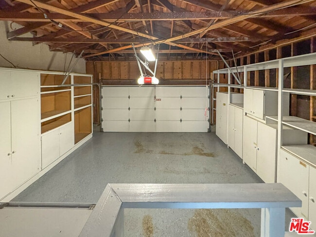 Building Photo - 16951 Ivadel Pl
