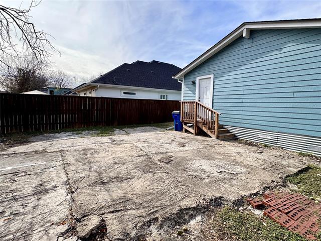 Building Photo - 3414 Navaro St