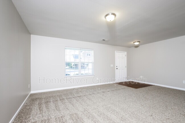 Building Photo - 101 Homeplace Dr