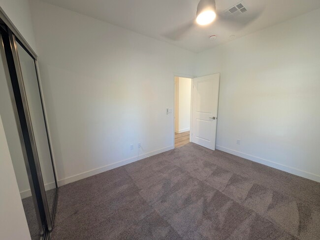 Building Photo - 30100 San Joaquin Dr
