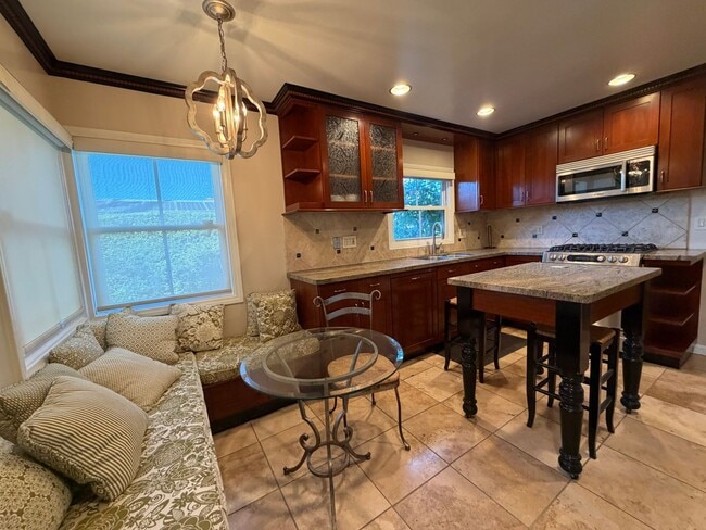 Building Photo - Beautiful 3 Bedroom Home in West Covina