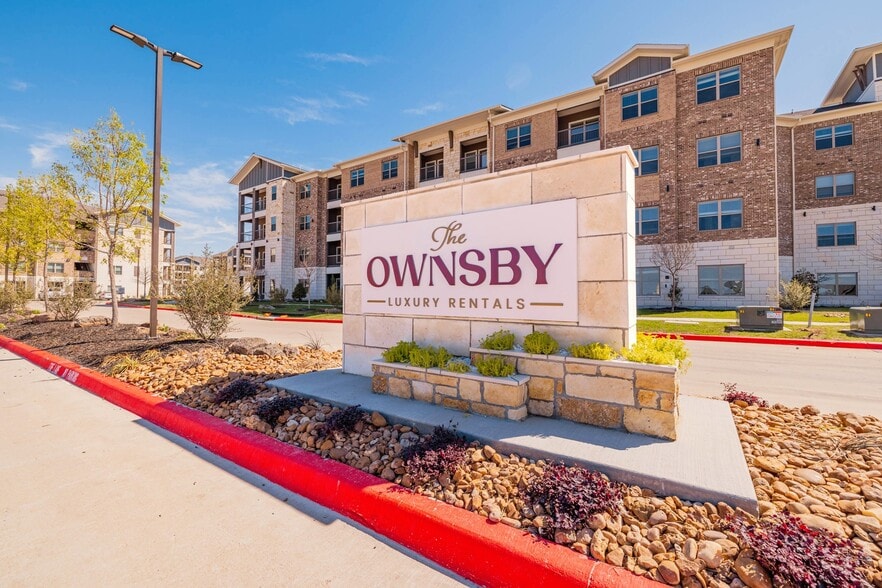 Primary Photo - The Ownsby