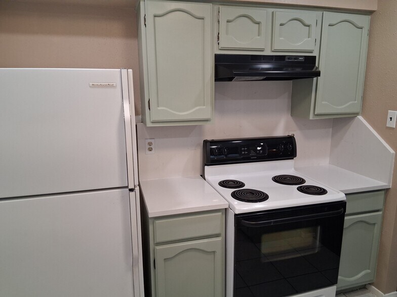 Building Photo - 18731 Twigsworth Ln