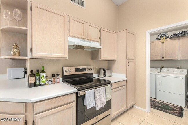 Building Photo - 4326 E Rosemonte Dr
