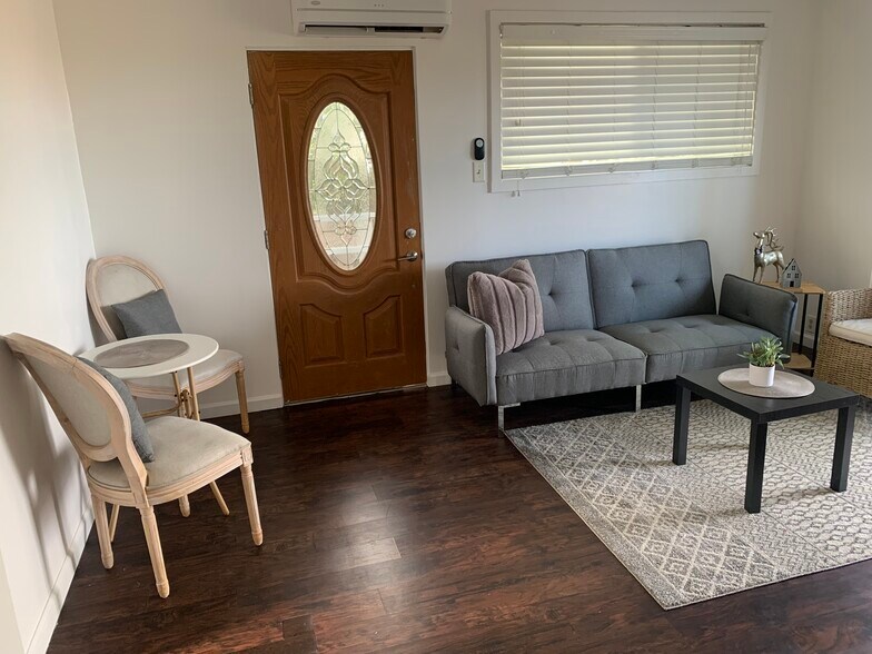 Building Photo - 1409 Auauki St