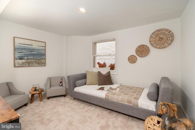 Building Photo - 1683 35th St NW