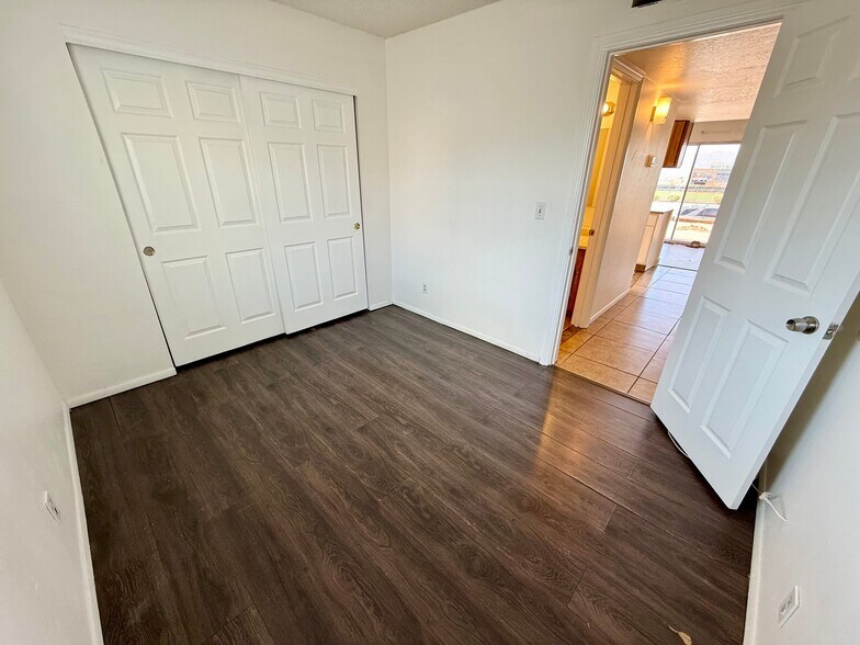 Building Photo - 6984 Appleton Dr