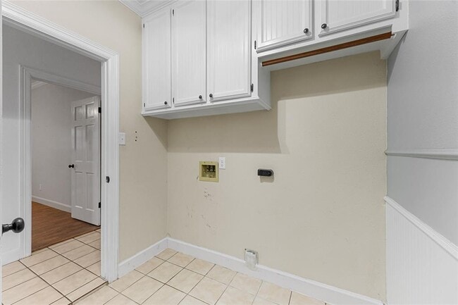 Building Photo - 893 County Rd 2267