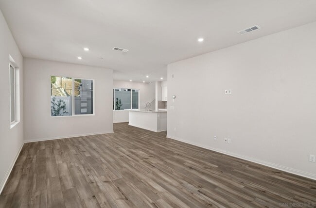 Building Photo - 1523 Wingwood Ln