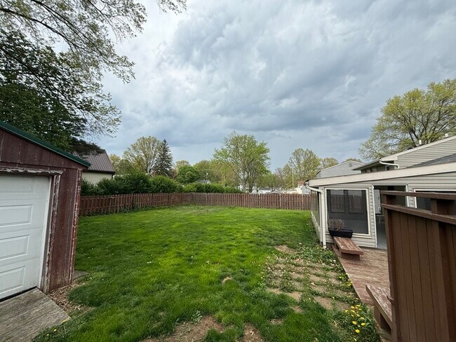 Building Photo - Stunning 3 beds 1.5 baths in Mineral Ridge