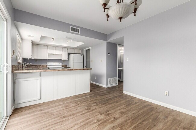 Building Photo - 8225 N Central Ave