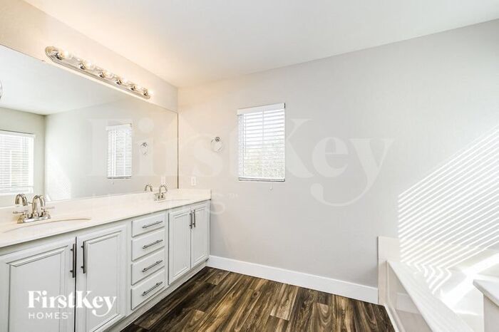 Building Photo - 809 Chapleton Ct
