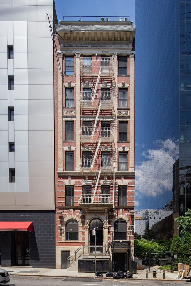 Building Photo - 4 York Ave