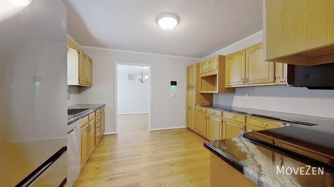 Building Photo - 5307 Pondfield Dr