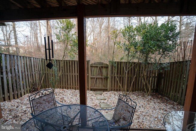 Building Photo - 4777 Thornbury Dr