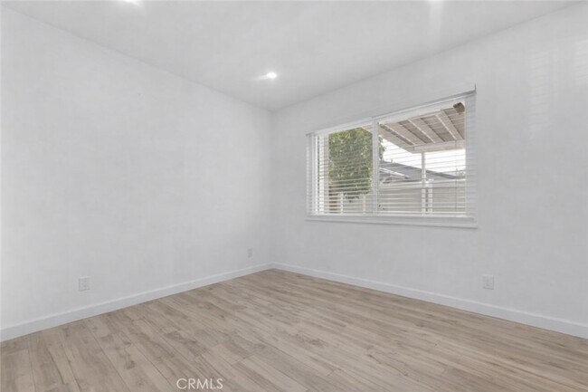 Building Photo - 22736 Schoolcraft St