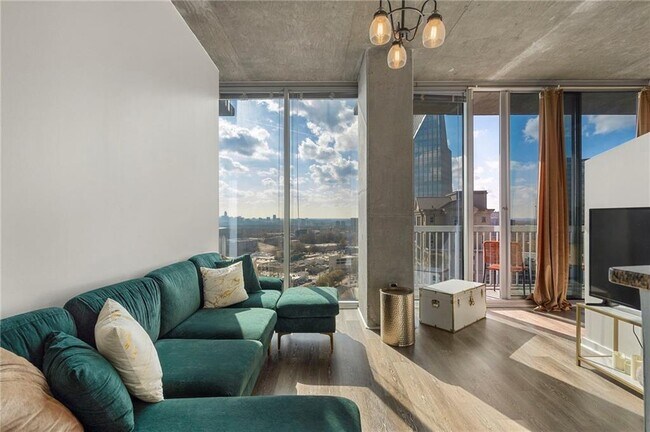 Building Photo - 3324 Peachtree Rd NE