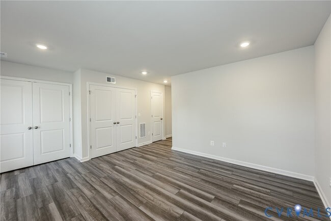 Building Photo - 8757 Whitman Dr