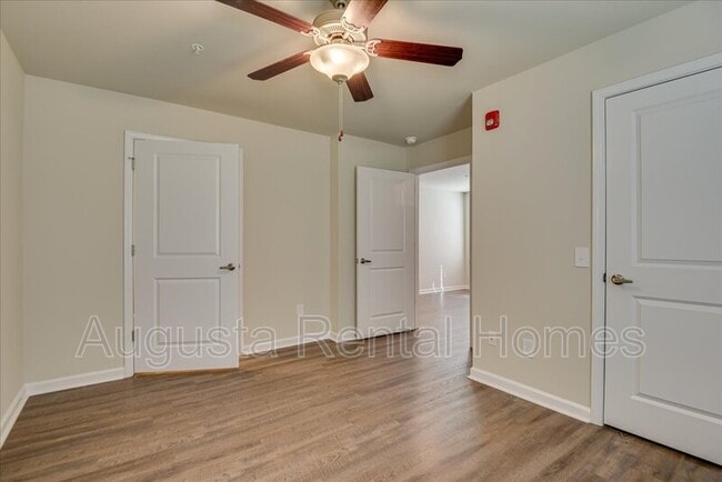 Building Photo - 2509 Otter Run