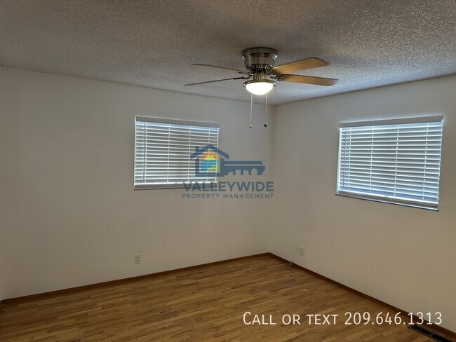 Building Photo - 2023 Moran Ave