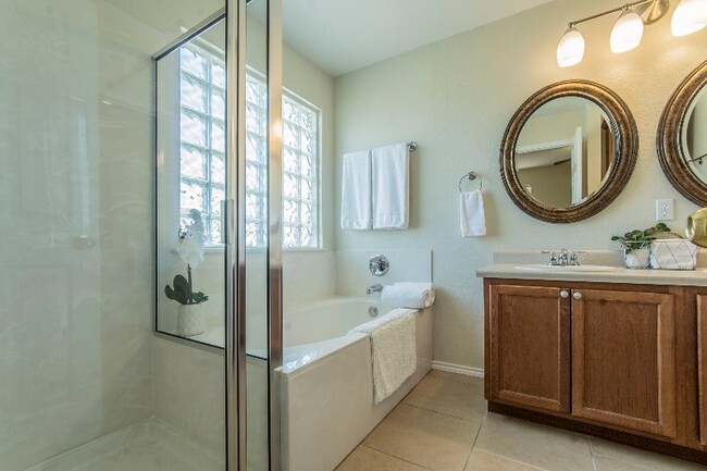 Building Photo - 1501 Davis Mountain Loop