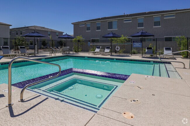 Pool - Avalon Townhomes