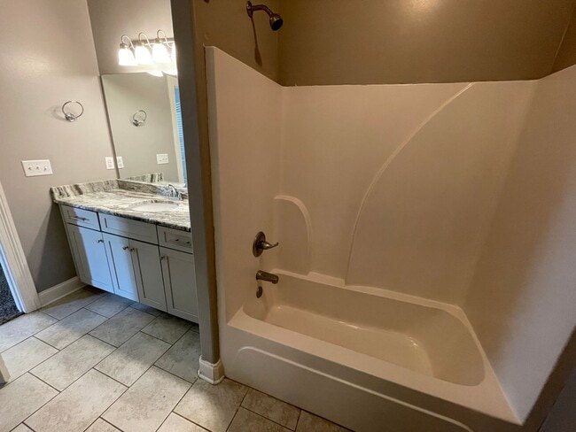 Building Photo - 4BD/4.5BA FOR RENT