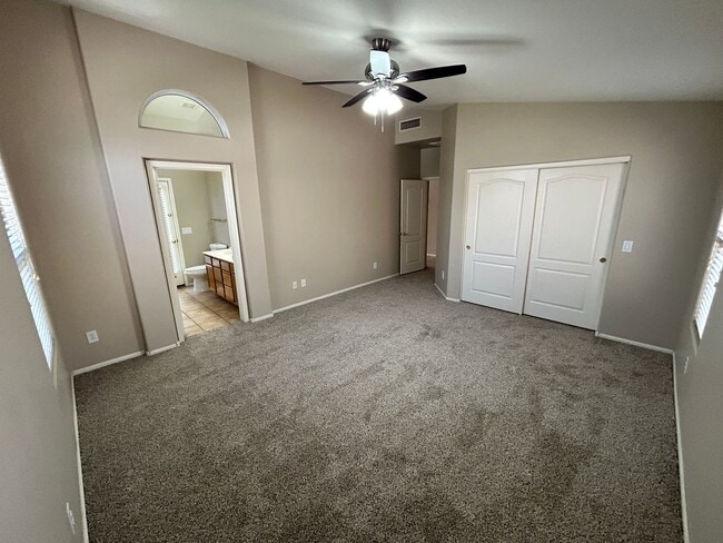 Building Photo - Warm, Inviting 3 Bed / 2bath Home in Canyon Trails with new updated and Flooring!!!
